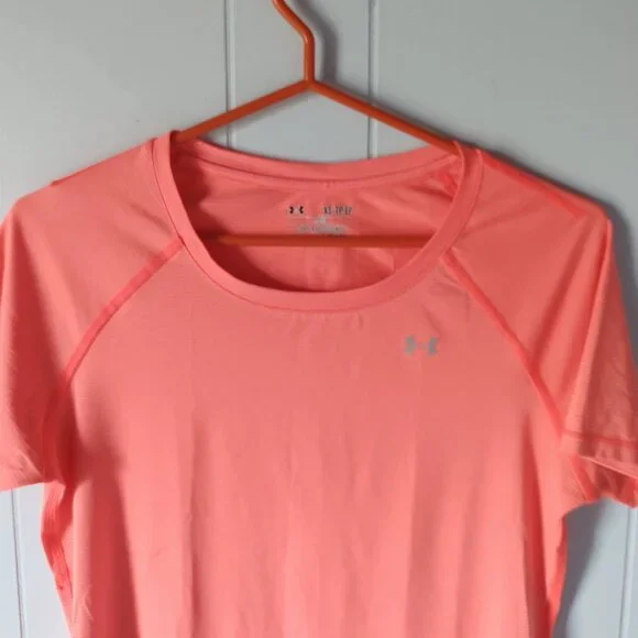 UNDER ARMOUR - Fitted Activewear T-Shirt - Picture 5 of 6